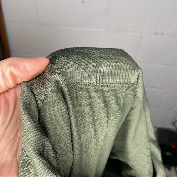 Olive Green Cut Out Perforated Workout Leggings Tights Size Small Medium - Picture 9 of 9